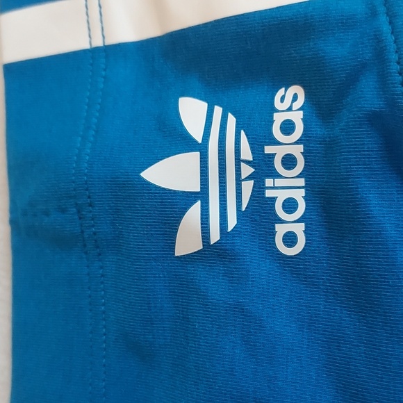 Adidas Essentials - Picture 10 of 13